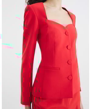 Sweetheart neckline, Long sleeves, Decorative pockets, Button fastening