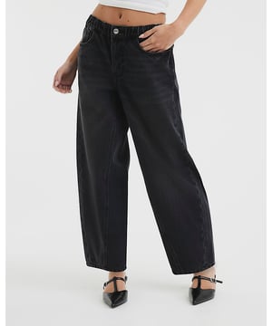 Petite collection, Wide barrel leg, Denim fabric, Classic pocket detail, Button and zip fastening, Belt loops