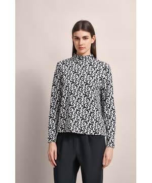 Trek de aandacht met het stijlvolle shirt met lange mouwen van bugatti. Dit shirt combineert een opvallend grafisch patroon met een moderne col voor een trendy look. Het elastaangehalte zorgt voor een comfortabele pasvorm. Ideaal voor een casual maar chique alledaagse look!