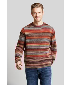 Der winterliche Rundhalspullover aus italienischem Garn ist mit einem Multicolor-Farbverlauf versehen, der durch die Verarbeitung und Positionierung ein Unikat hervorbringt. Damit ist jeder Pullover ein absolutes Einzelstück. Die Passform ,Regular Fit' überzeugt durch ihren komfortablen und bequemen Schnitt.