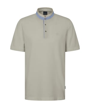 Das bugatti Polo mit Stehkragen kombiniert elegante Details wie die dezente Stickerei auf der Brust . Der Stehkragen mit 2-Knopf-Leiste und die Rippenbündchen an den Ärmeln verleihen diesem ´Modern Fit` Polo einen stilvollen und zeitlosen Look, der Dir optimalen Tragekomfort bietet.