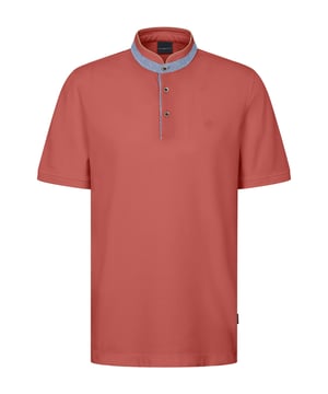 De bugatti polo met opstaande kraag combineert elegante details zoals het subtiele borduursel op de borst. De opstaande kraag met 2-knoopsluiting en de geribde manchetten aan de mouwen geven deze ¥Modern Fit? polo een stijlvolle en tijdloze look die je optimaal comfort biedt.