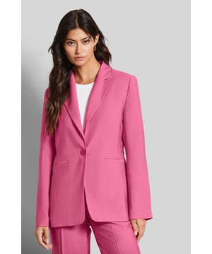 Deze licht getailleerde blazer met één knoop mag in geen enkele garderobe ontbreken. De vrouwelijke, zomerse blazer zorgt niet alleen voor een flatterend silhouet, maar heeft ook een klassieke reverskraag, die hem zijn karakteristieke stijl geeft. De blazer is niet zomaar een kledingstuk, maar een statement.