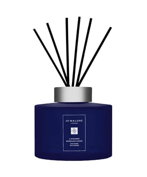 Experience tranquility with the Jo Malone Lavender and Moonflower Aroma Diffuser. This enchanting fragrance combines the calming essence of English lavender, the soft notes of white musk, and the delicate aroma of night-blooming moonflowers. Perfect for creating a serene atmosphere in your home, this diffuser provides a comforting embrace that soothes the senses. Note: Unfortunately, we cannot ship fragrances over 150ml outside of the UK. Packaging may vary. Elevate your space with this luxurious scent.