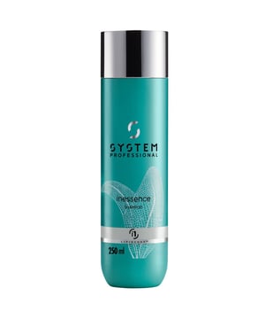 Experience a nature-inspired cleanse with System Professional Inessence i1 Shampoo. This revitalizing shampoo provides smoothness and light moisture, effectively eliminating frizz for a silky and manageable finish. Ideal for all hair types, it features 92% natural origin ingredients, calculated according to ISO16128, with the remaining 8% comprising stabilizers and fragrance. Free from parabens and silicones, this shampoo offers daily defense against coarse, brittle, tangled, and frizzy hair. To use, apply a coin-sized amount to damp hair, massage into the scalp, and rinse thoroughly.