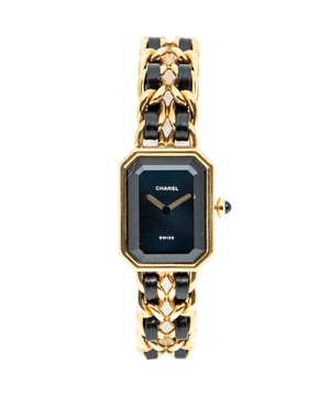 Chanel Horloges Premiere L Bekijken in de Zwart/Goud Roestvrij staal zonder nikkel in de Zwarte wijzerplaat  hardware. Het product is in In Uitstekende Staat (A).
  Maat: 0 
  Inclusief accessoires: None
  Opmerkingen over de hardware: Licht verkleurd
  BrandCo Paris vindt zeldzame artikelen in de beste staat voor ongelooflijke prijzen. Het is de moeite waard om geduldig te zijn! Koop met vertrouwen: alle artikelen van BrandCo Paris worden zorgvuldig geselecteerd en geverifieerd door ons team van experts.

  Alle artikelen worden geleverd met een certificaat van echtheid en verpakt door BrandCo Paris.

  Classificatietabel voor de conditie van het artikel:

  N (als nieuw)
  AA (perfecte staat)
  A (uitstekende staat)
  AB (zeer goede staat)
  B (goede/redelijke staat)
