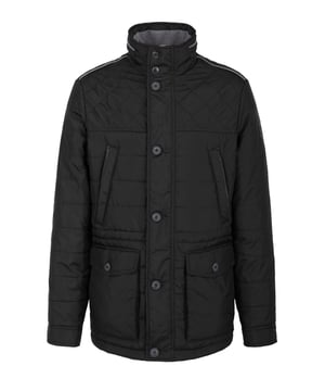 Die moderne und besonders leichte Steppjacke aus Nylonware mit Stehkragen ist mit zwei aufgesetzten Seitentaschen und schrägen Brusttaschen versehen. Der Rautenstepp auf der Vorderseite und die Flanell-Akzente runden den Style ab. Innen ist die Jacke komplett gefüttert und bietet mit einer Reißverschlusstasche und einer Netztasche Platz zum Verstauen. Der Artikel ist nicht nur besonders leicht, durch die ,warming technology' hält sie auch noch besonders warm und ist der ideale Begleiter auf Reisen.