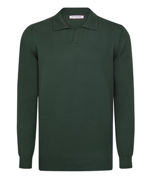 Der Felix Hardy Herren-Pullover mit Polokragen ist ein zeitloses Basic, das ein klares Design mit alltäglicher Vielseitigkeit verbindet. Mit seinem klassischen Polokragen und der schlanken Silhouette bietet er einen eleganten und dennoch entspannten Look, der sich für jede Gelegenheit eignet. Rippbündchen an Ärmeln und Saum sorgen für Struktur und Komfort, während das minimalistische Design die Kombination mit lässigen und eleganten Outfits erleichtert. Dieser Pullover ist mühelos stilvoll und ein Muss für raffinierte, unaufdringliche Outfits.