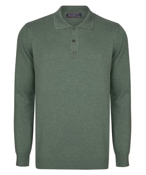 Der Felix Hardy Herren-Pullover mit Polokragen ist ein zeitloses Basic, das ein klares Design mit alltäglicher Vielseitigkeit verbindet. Mit seinem klassischen Polokragen und der schlanken Silhouette bietet er einen eleganten und dennoch entspannten Look, der sich für jede Gelegenheit eignet. Rippbündchen an Ärmeln und Saum sorgen für Struktur und Komfort, während das minimalistische Design die Kombination mit lässigen und eleganten Outfits erleichtert. Dieser Pullover ist mühelos stilvoll und ein Muss für raffinierte, unaufdringliche Outfits.
