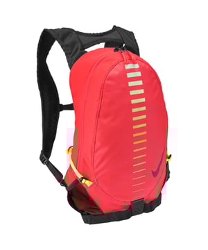 100% Polyester. Hoogte: 48,5 cm. Breedte: 30,5 cm. Lengte: 18 cm. Inhoud: 15L. Zakjes: Zijvak, Hydratatieopslag. Compartmenten: 1 Hoofdcompartiment, Met rits. Verstelbare Schouderriem, Verstelbare Borstriem, Rugpaneel, Geventileerd. Stoftechnologie: Ademend, Duurzaam. Ontwerp: Lijnen, Swoosh.