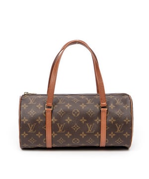 Louis Vuitton Tassen Papillon 30 Handtas in de Bruin Gecoat canvas in de Gouden Messing  hardware. Het product is in In Zeer Goede Staat (AB).
  Afmetingen: 30x15x15 cm 
  Inclusief accessoires: None
  Opmerkingen over de buitenkant: Licht geschaafde biezen
Opmerkingen over de hardware: Licht verkleurde rits
  BrandCo Paris vindt zeldzame artikelen in de beste staat voor ongelooflijke prijzen. Het is de moeite waard om geduldig te zijn! Koop met vertrouwen: alle artikelen van BrandCo Paris worden zorgvuldig geselecteerd en geverifieerd door ons team van experts.

  Alle artikelen worden geleverd met een certificaat van echtheid en verpakt door BrandCo Paris.

  Classificatietabel voor de conditie van het artikel:

  N (als nieuw)
  AA (perfecte staat)
  A (uitstekende staat)
  AB (zeer goede staat)
  B (goede/redelijke staat)