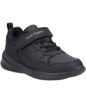 Unser erster Unisex-Schuh; Der Marling verfügt über doppelte Klettverschlüsse und Elastik für ein leichtes An und Ausziehen, sowie eine Memory-Schaum-Einlegesohle und ein Micro-Fresh-Futter, das die Füße den ganzen Schultag über atmen lässt.