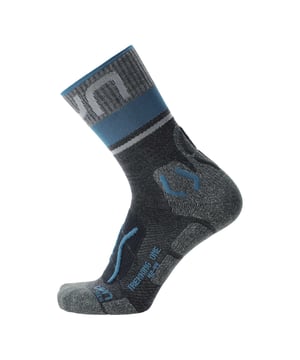 Sportliche Herren Trekking Socken von der Marke UYN. Perfektes Fußklima dank Belüftungskanal. Verhindert Blasen und Reibungen durch Zwei-Schichten-System.