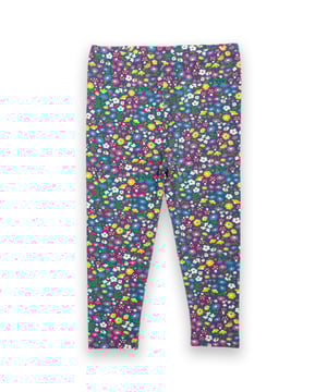 95% organic cotton 5% elastane | Proud to be certified to the Global Organic Textile Standard (GOTS) | Woodland all-over print | Single jersey with a little bit of stretch (180-190 gsm) | Elasticated waistband | Nappy panel at the seat up to and including size 3 years (suitable for cloth nappies) | Made in Turkey | Machine washable at 40 degrees, or at 30 degrees to be kinder to the planet
