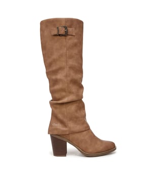 Dames Blowfish Malibu Carefree Cuff Kniehoge Laarzen in bruin. Val op met de nieuwste Carefree Kniehoge Laarzen van Blowfish Malibu. Met de trendy fold-over look en een decoratieve gesp voor extra stijl.- Faux nubuck bovendeel.- Amandelvormige teen.- Zijdelingse ritssluiting.- Decoratieve gesp.- Blokhak in Western-stijl.- Schachthoogte ca. 14 inch- Schachtomtrek ca. 15 inch- Hakhoogte ca. 3 inch- Vegan- Synthetisch bovendeel Textiel voering Synthetische zool.- Ref: J1672S1202De maten zijn bedoeld als richtlijn.