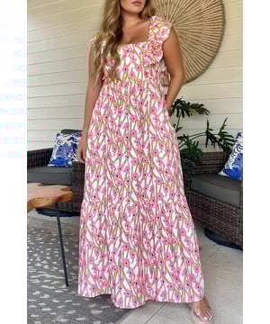Flowy maxi dress with floral pattern
  Square neckline for a sophisticated touch
  High waist design for a flattering silhouette
  Delicate ruffle trim details for a feminine look
Material: 100% Polyester