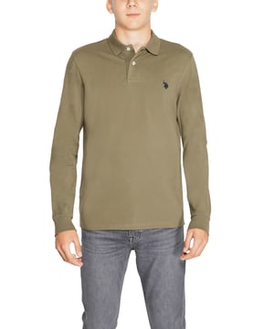 Polo liso de manga larga verde para hombre.
  Marca: U.S. Polo Assn..
  Genero: Hombres.
  Tipo: Polo.
  Temporada: Otono/Invierno.
  Color: verde.
  Patron: liso.
  Cierre: slip on.
  Mangas: largas.
  Cuello: polo.
  Codigo del articulo: US40 177006.
  Composicion: 100% algodon.
  Lavado: lavar a maquina a 30Â°.