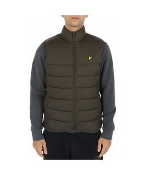 Chaleco de nailon estampado verde.
  Marca: Lyle & Scott.
  Apto para hombres.
  Facilidad de uso para todas las estaciones.
  Cierre de cremallera.
  Sin mangas.
  Multiples bolsillos (interior y delantero).
  Codigo del articulo: JK1231V.
  Composicion: 100% nylon con forro 100% poliester.