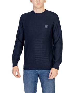 Marca: Jefe.
  Genero: Hombre.
  Tipo: Punto.
  Temporada: Otono/Invierno.
  Color: azul.
  Patron: liso.
  Cierre: sin cordones.
  Mangas: largas.
  Escote: cuello redondo.
  Codigo del articulo: 50527584.
  Composicion: 5% cachemira 95% algodon.
  Lavado: lavado a mano.