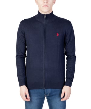 Prendas de punto de cuello alto azules con cremallera.
  Marca: U.S. Polo Assn..
  Genero: Hombres.
  Tipo: Punto.
  Temporada: Otono/Invierno.
  Cierre: con cremallera.
  Mangas: largas.
  Escote: cuello alto.
  Composicion: 80% algodon 20% poliamida.