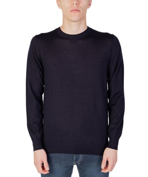 Blue cotton knitwear
  Long sleeves
  Round neck
  Slip
  on fastening
  100% cotton composition
  Machine washable at 30Â°
  Ideal for fall/winter season
Material: 100% Merino Wool