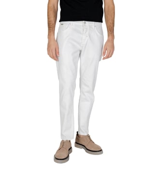 Witte jeans van katoenmix
  Rits
  en knoopsluiting
  Zakken aan de voor
  en achterkant
  Ideaal voor het lente
  /zomerseizoen
  Gemaakt van 99% katoen en 1% elastaan
  Machinewasbaar op 30 graden