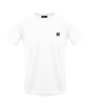 The Diesel Small Patch Logo Bright White T-Shirt combines classic style with superior comfort, crafted from 100% pure cotton for a soft and breathable feel. This men's T-shirt features a clean, bright white color and a subtle Diesel logo patch, adding a touch of modern edge to your casual wardrobe. Made in Bangladesh with quality and durability in mind, it's perfect for everyday wear, effortlessly pairing with jeans or shorts. Elevate your essentials with this versatile piece that promises comfort and style all day long