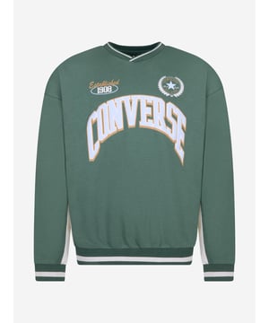 Introducing the Boys Retro Crewneck Sweatshirt in Green by Converse. Designed with the modern yet classic boy in mind, this sweatshirt is a staple for SS2024. Look at the key features Exquisite Design Appealing retro print reflects a youthful and whimsical vibe, making it the perfect statement piece. Optimum Comfort Crafted from superior materials, ensuring your little one's comfort all day long. Elevate your boys style with this Converse Retro Crewneck Sweatshirt in Green. Secure one today, and let your child express his style confidently!