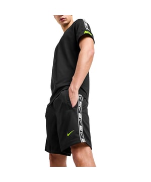 Men's Fleece Shorts and T Shirts
Style Code: DD4496-063 / DD4497-063
Shorts: Made In Egypt
T Shirt: Made in Turkey
Shorts: 80% Cotton, 20% Polyester
T Shirt: 100% Cotton
Crew Neck
Short Sleeve
Standard Fit
Elastic Waistband with Adjustable Concealed Drawstring.
Made From a Super-soft French Terry Fabric.
Nike Swoosh logo taping on both sides
Two Front Open Side Pockets
Elasticated waist
Machine Washable
Colour: Grey