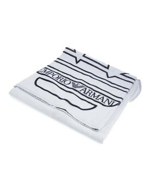 Woven Towel in white.