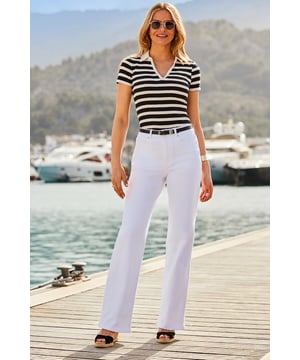 The missing piece in your denim collectionMade with the perfect amount of stretchOn-trend (and ultra-flattering) wide-leg cutWhite denim is a summer essentialYou can't go wrong with a nice top and heels for drinksStyle with a tee and trainers off-dutyInside leg to fit: Short 29" | Regular 31" | Long 33"