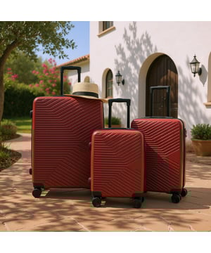 Descubra la combinación perfecta de elegancia, durabilidad y comodidad con nuestras maletas rígidas resistentes. Diseñadas con un acabado deslumbrante, estas maletas están pensadas para el viajero moderno, ofreciendo resistencia y sofisticación para todos sus viajes. Características: Carcasa ABS de primera calidad: Ligera pero resistente, ofrece una protección excepcional contra el desgaste. Estructura duradera: Añade durabilidad e integridad estructural, garantizando un rendimiento duradero. Cerraduras integradas: Asegure sus pertenencias con cerraduras de combinación integradas para mayor tranquilidad. 8 ruedas dobles suaves: Proporcionan una maniobrabilidad de 360° sin esfuerzo, facilitando la navegación por aeropuertos y calles concurridas. Asa telescópica ergonómica: Diseñada para un manejo cómodo y fácil de usar. Interior elegante: Totalmente forrado con correas elásticas, compartimentos con cremallera y separadores de malla para un equipaje organizado. Tamaños y especificaciones disponibles: Cabina: Dimensiones: 36 x 23 x 56 cm Peso: 2,10 kg Capacidad: 35L Mediano: Dimensiones: 44 x 26 x 67 cm Peso: 3,10 kg Capacidad: 60L Grande: Dimensiones: 48 x 28 x 72 cm Peso: 4,00 kg Capacidad: 95L NOTA: Estas maletas se venden individualmente, no como un conjunto, así que elija su tamaño preferido al realizar un pedido.