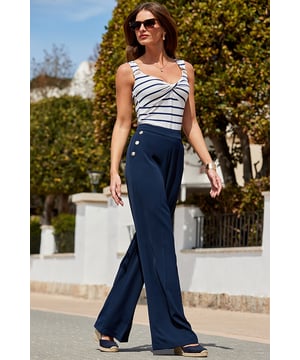 You’ll wonder how you ever lived without themWide-leg silhouette for an effortlessly chic and elongating lookGold button detail for a luxe touchPockets, because we know you love themPair with a cosy knit and boots for day-to-night styleTuck in a blouse and add heels for a chic, polished lookInside leg to fit: Short 29" | Regular 31" | Long 33"