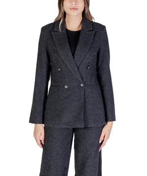 Marca: Only  
Género: Mujeres  
Tipo: Blazer  
Temporada: Otoño/Invierno  
Color: gris  
Cierre: botones  
Mangas: largas  
Cuello: cuello con solapa  
Bolsillos: bolsillos frontales  
Código de artículo: 15331801  
Composición: 30% acrílico, 10% lana, 4% nailon, 54% poliéster, 2% viscosa  
Lavado: lavar a máquina a 30°  
Material: Poliéster Viscosa