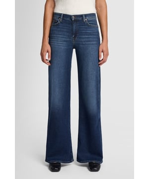 Damen  Die Lotta Jeans haben mit ihrem hohen Bund und dem weiten Bein einen Vintage-Vibe. Diese dunkelblaue Variante ist aus unserem unverkennbaren Luxe Vintage Denim gefertigt, der bequemen Stretch und ein weiches Tragegefühl mit einem authentischen Finish verbindet. Tragen Sie dazu ein ärmelloses Strickoberteil und Ballerinas. Die Jeans von 7 For All Mankind werden aus Premiumstoffen hergestellt.