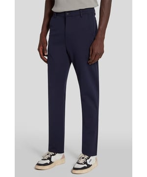 Herren  Kaufen Sie die Chinohose mit hoher Taille – Travel Chino Double Knit Navy von 7 For All Mankind, dem Marktführer für Premium-Denim.