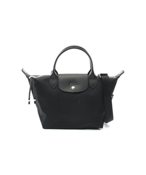 Correa de hombro ajustable para un transporte comodo..
  Diseno ligero perfecto para viajar..
  Bolso versatil adecuado para diversas ocasiones..