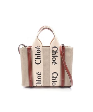 Features sturdy handles for easy carrying
  Includes a shoulder strap for versatile use
  Ideal for everyday essentials
  Offers both style and practicality
Material: Leather