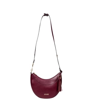Marca: Liu Jo.
  Genero: Mujer.
  Tipo: Bolsos.
  Temporada: Otono/Invierno.
  Color: morado.
  Cierre: con cremallera.
  Bolsillos: bolsillos interiores.
  Tamano (cm): 20x24x7.
  Detalles: bolsos de hombro.
  Codigo de articulo: AF5251 E0058.
  Composicion: 100% poliuretano.