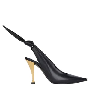 Material: 100 % Kalbsleder

Innenmaterial: 100 % Leder
Innensohle: 100 % Leder
Sohle: 100 % Leder
Spitze Zehenpartie
Absatzhöhe: 9,5 cm
Beauw-Linie
Hinterer Riemen mit fester, nicht verstellbarer Schleife
GIVENCHY-Schriftzug in der Lederinnensohle eingeprägt
Sanduhr-Absatz in Goldoptik
Hergestellt in Italien
Geschlecht: DAMEN
Produktcode: BE403QE29Y_005
Code: SHO GV 2 PM SS25 12535
Maße: Höhe: 95 mm