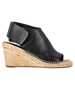 VINTAGE, RRP AS NEW
These designer espadrilles exude cool summer vibes while giving all the comfort to your feet. They bring along a well-built silhouette and the house's signature aesthetics. Wear them with anything: jeans, dresses, shorts.


Celine Espadrille Wedge Sandals in Black Leather 
Condition: Very good
Signs of wear: Lightly used but very well maintained. Minor mark at soles & creasing, light scuffing at the soles and heels., Minor markings
Packaging: Dust bag, Box
Color: black
Material: Leather | leather
Size: EU | 39
Measurements: Heel height: 90; Insole length: 280
SKU: NAPPUGBSH541017W