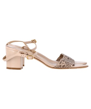 VINTAGE, RRP AS NEW
Refined and effortlessly chic, the Salvatore Ferragamo Laser Cut Sandal Heels feature intricate nude leather cutouts that add a modern, airy elegance. The sculptural design and comfortable heel height make them ideal for all-day sophistication with a designer edge. Pair them with a flowy maxi dress or a structured pencil skirt to showcase the detailed craftsmanship and elongate your look.

 Salvatore Ferragamo Laser Cut Sandal Heels in Nude Leather

Condition: Very good
Signs of wear: Minor markings, Lightly used but very well maintained. Minor mark at soles & creasing, light scuffing at the soles and heels.
Packaging: None
Color: Nude
Material: Leather | leather
Size: EU | 39.5
Measurements: Heel height: 70; Insole length: 270
SKU: NAPPUGBSH503385W