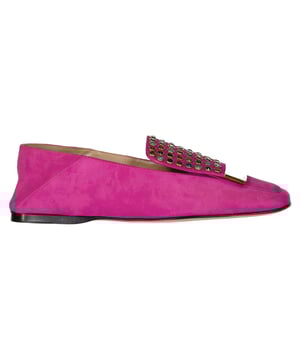 Zusammensetzung: 100% Kalbsleder

Innen: Leder  
Innensohle: Leder  
Sohle: Leder  
Quadratzehenform  
Gebrandete Innensohle  
Slip-On-Design  
Hochwertige Metalllogo-Beschläge  
Detail mit hochwertigen Kristallen  
Hergestellt in Italien  
Geschlecht: FRAUEN  
Produktcode: A77990MFN166170_5551  
Barcode: 8076568180  
Code: SHO SE 2 FL FW24 11258