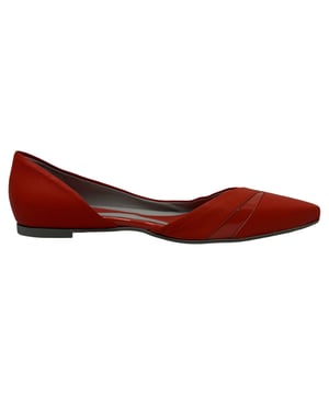 VINTAGE, UVP WIE NEU
Die Alexander McQueen Ada Punk Ballettschuhe aus rotem Leder vereinen klassische Weiblichkeit mit rebellischem Flair und zeichnen sich durch gewagte Nietenverzierungen sowie einen auffälligen scharlachroten Farbton aus. Hergestellt aus geschmeidigem Leder bieten sie sowohl Komfort als auch Stil in einer schlanken, flachen Silhouette. **Stil-Tipp:** Lassen Sie sie gegen ein komplett schwarzes Ensemble herausstechen oder kombinieren Sie sie mit cropped Jeans und einer Lederjacke für einen coolen, von Streetstyle inspirierten Look.

Alexander McQueen Ada Punk Ballettschuhe aus rotem Leder

Zustand: Ausgezeichnet
Tragespuren: Sehr leichte Markierung an den Sohlen.
Verpackung: Schachtel, Staubbeutel
Farbe: Rot
Material: Leder | Leder
Größe: IT | 41
Maße: Innensohlenlänge: 290 mm
SKU: TONPUGBSH524159M
