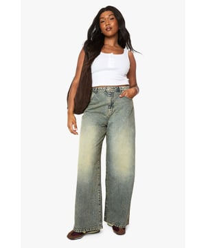 boohoo PlusYou&rsquo;ll find full on fashion for the fuller figure with the boohoo Plus range. Delivering directional designs for UK sizes 16 to 24, this ultra-flattering collection combines perfectly proportioned fits with statement styles so that you can stay on top of this season&rsquo;s trends.