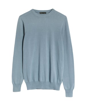 Elevate your wardrobe with this men's fine knit crewneck jumper, available in multiple versatile colours. Crafted for a sleek, comfortable fit, it's perfect for any occasion-whether layered for work or dressed down for weekend outings. Its lightweight knit ensures warmth without bulk, making it a smart choice year-round. Stylish, practical, and effortlessly refined, this jumper is a must-have staple.

28" Shoulder to Hem.