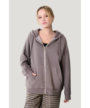 You'll love the comfort of this soft zip front hoodie with it's cozy hood. With long sleeves with ribbed cuffs ensure a snug feel, the kangaroo front pockets add practicality and style. Designed with an oversized fit, this hoodie offers a relaxed, on-trend look. There's a colour for every wardrobe - what's your colour?.

24" Shoulder to Hem.