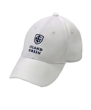 95% Polyester, 5% Elastaan. Ontwerp: Geborduurd, Logo. 4 rijen stiksels, knoop bovenaan, gebogen piek, binnenzweetband, opgestikte oogjes. Sluiting: verstelbaar riempje, gesp.