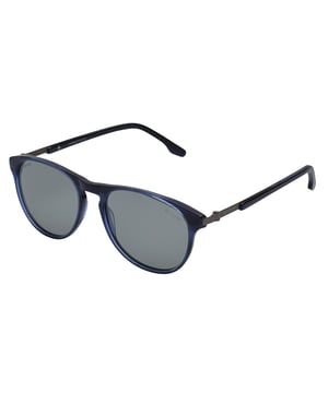 Diese klassischen Sonnenbrillen von Kodak für Herren vereinen klassisches Design und Funktionalität mit einem Acetatrahmen und runden polarisierten Gläsern. Sie bieten zuverlässigen UV-Schutz und spiegeln die für die Marke Kodak charakteristische Qualität und optische Präzision wider.\n\n Form und Design:\n – Diese Sonnenbrille von Kodak hat eine klassische runde Form.\n\n Rahmenmaterial:\n Diese Sonnenbrille besteht aus Acetat, einem leichten, langlebigen und hochwertigen Material, und bietet Komfort und ein edles Finish.\n\n Koteletten:\n - Die Bügel sind ebenfalls aus Acetat, passend zum Rahmenmaterial.\n\n Markendetails:\n - Kodak-Branding auf den Bügeln.\n\n Gläser:\n Polarisiert: Ja.\n - Progression: Ja, kompatibel mit Gleitsichtgläsern.\n - Graduierung: Ja, anpassbar an Ihre visuellen Bedürfnisse.\n - 100 % UV400-Schutz.\n\n Die Farbe der Sonnenbrillengläser kann aufgrund von Lichteffekten oder Anpassungen der Materialverarbeitung leicht von den Bildern abweichen, ihren Stil und ihre Qualität behalten sie jedoch immer!\n Maßnahmen: Hohe Linse: 45 mm. Linsenbreite: 55 mm. Steg: 18 mm. Bügel: 145 mm.\n Komposition: Acetat\n Pflege:\nNutzen Sie ein Mikrofasertuch um die Linsen zu reinigen und Kratzer zu vermeiden.