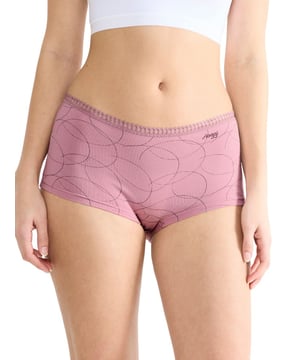 Sloggi GO Crush Short. Mid rise short style brief with a double layer crotch and light, comfortable fabric. 3 Pack. Product is made of 95% Organic Cotton, 5% Elastane and is machine washable.